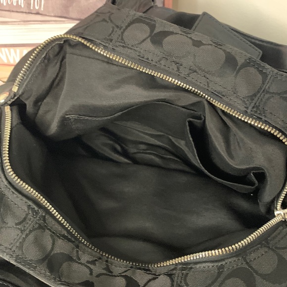 EUC Coach Hobo Shoulder Bag - Picture 7 of 16